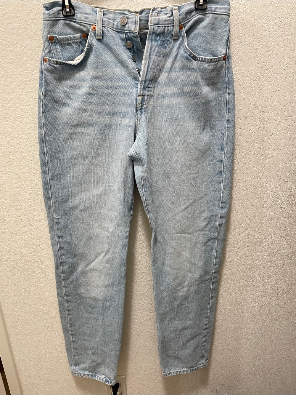 Levi's 501 '81 High Rise Taper Jeans Light Wash W26 L29 A4699-0013